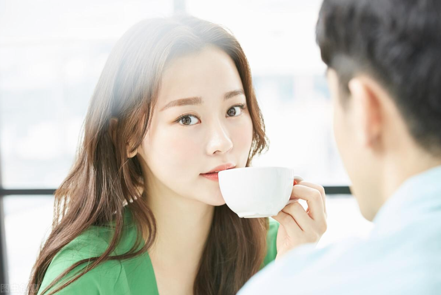 渐行渐远的夫妻